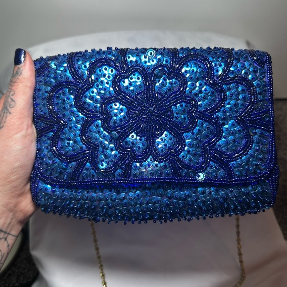 La Regale Vintage Handmade Blue Beaded Women\'s Bag with Sequins Flower Design